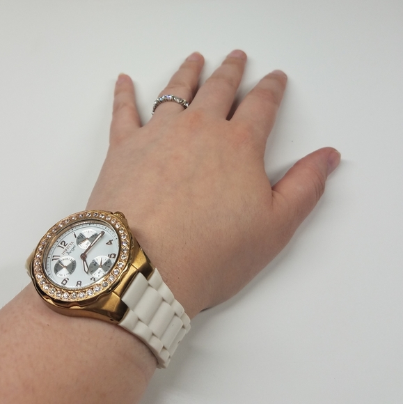 Invicta Angel White Water Resistant Watch - Picture 10 of 11